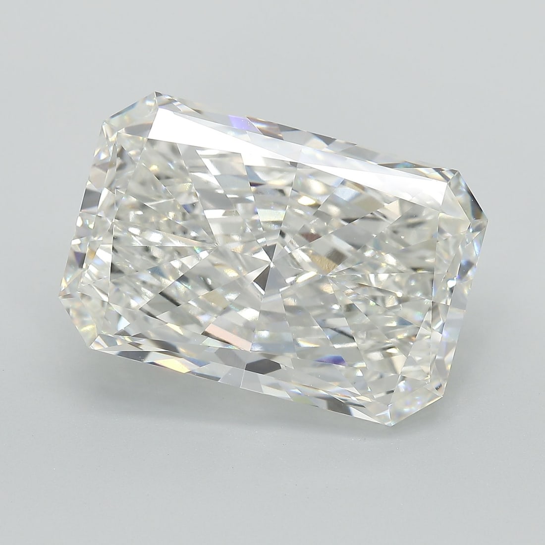 Loose Diamond - RADIANT 14.59ct H VVS2: Loose Diamond - RADIANT 14.59ct H VVS2 Source: This is a real non-mined Diamond that has been grown in a lab Shape: RADIANT Carats: 14.59 Color: H Clarity: VVS2 Certification: IGI Video: Video Link 
