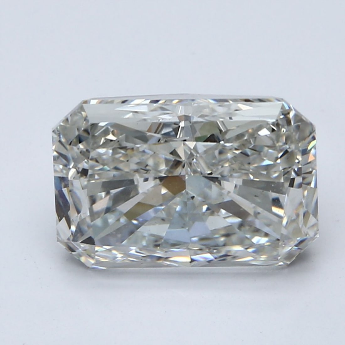 Loose Diamond - RADIANT 5.15ct G VS1: Loose Diamond - RADIANT 5.15ct G VS1 Source: This is a real non-mined Diamond that has been grown in a lab Shape: RADIANT Carats: 5.15 Color: G Clarity: VS1 Certification: IGI Video: Video Link The