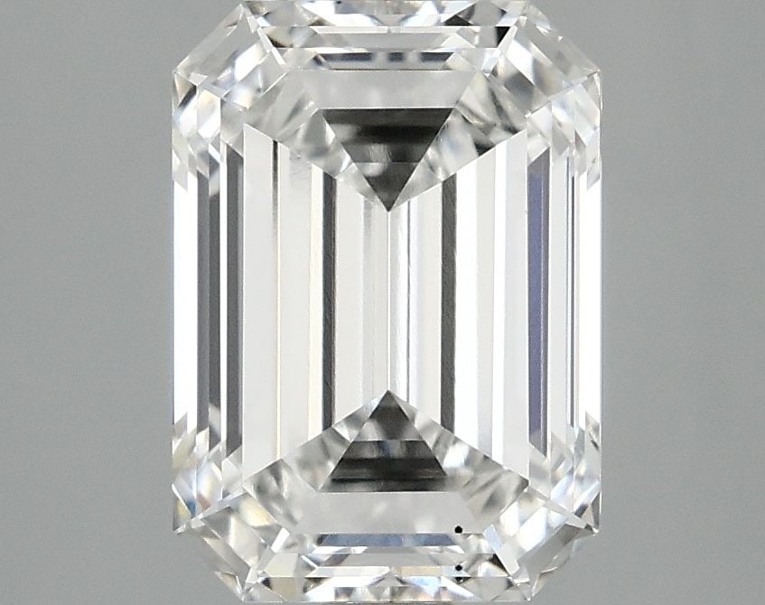 Loose Diamond - EMERALD 2.99ct E VS2: Loose Diamond - EMERALD 2.99ct E VS2 Source: This is a real non-mined Diamond that has been grown in a lab Shape: EMERALD Carats: 2.99 Color: E Clarity: VS2 Certification: IGI Video: