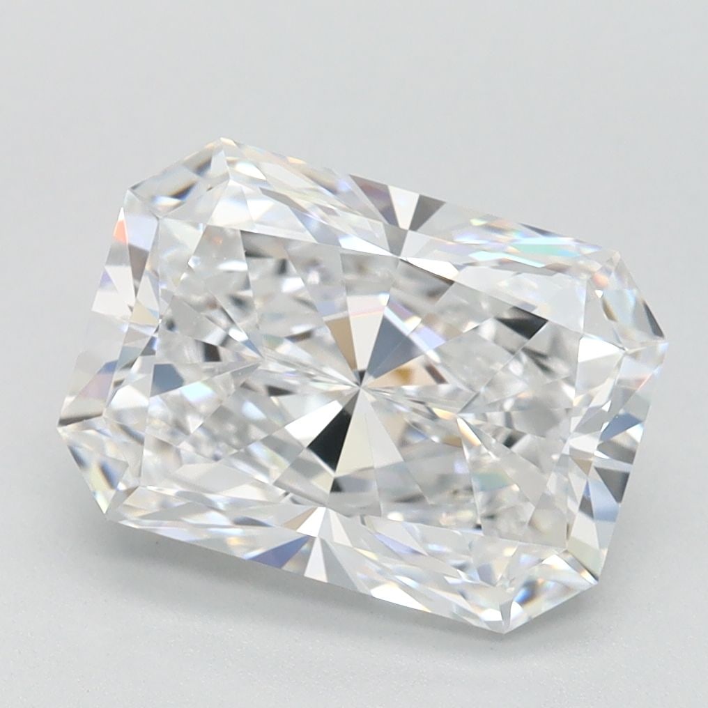 Loose Diamond - RADIANT 2.64ct D IF: Loose Diamond - RADIANT 2.64ct D IF Source: This is a real non-mined Diamond that has been grown in a lab Shape: RADIANT Carats: 2.64 Color: D Clarity: IF Certification: IGI Video: Video Link The