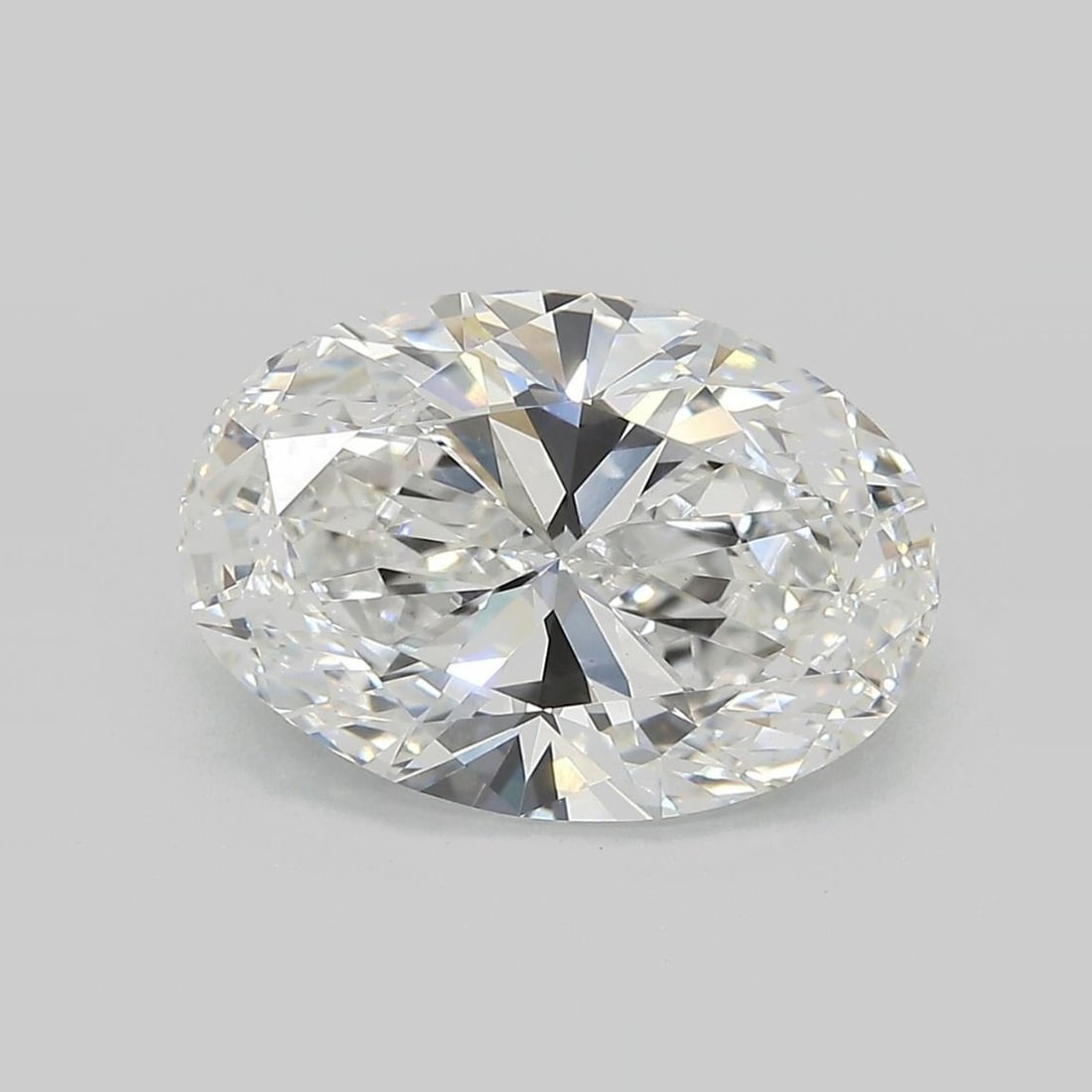 Loose Diamond - OVAL 4.38ct E VS1: Loose Diamond - OVAL 4.38ct E VS1 Source: This is a real non-mined Diamond that has been grown in a lab Shape: OVAL Carats: 4.38 Color: E Clarity: VS1 Certification: IGI Video: Video Link The