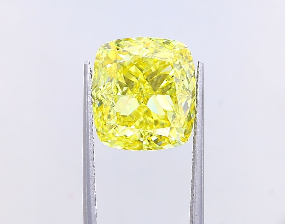 Loose Diamond - CUSHION MODIFIED 10.0ct Fancy Vivid Yellow SI1: Loose Diamond - CUSHION MODIFIED 10.0ct Fancy Vivid Yellow SI1 Source: This is a real non-mined Diamond that has been grown in a lab Shape: CUSHION MODIFIED Carats: 10.0 Color: Fancy Vivid Yellow