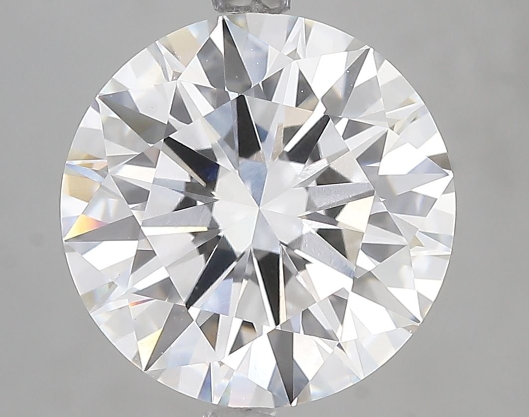 Ideal Loose Diamond - ROUND 5.56ct D VVS2: Ideal Loose Diamond - ROUND 5.56ct D VVS2 Source: This is a real non-mined Diamond that has been grown in a lab Shape: ROUND Carats: 5.56 Color: D Clarity: VVS2 Certification: IGI Video: Video Link 