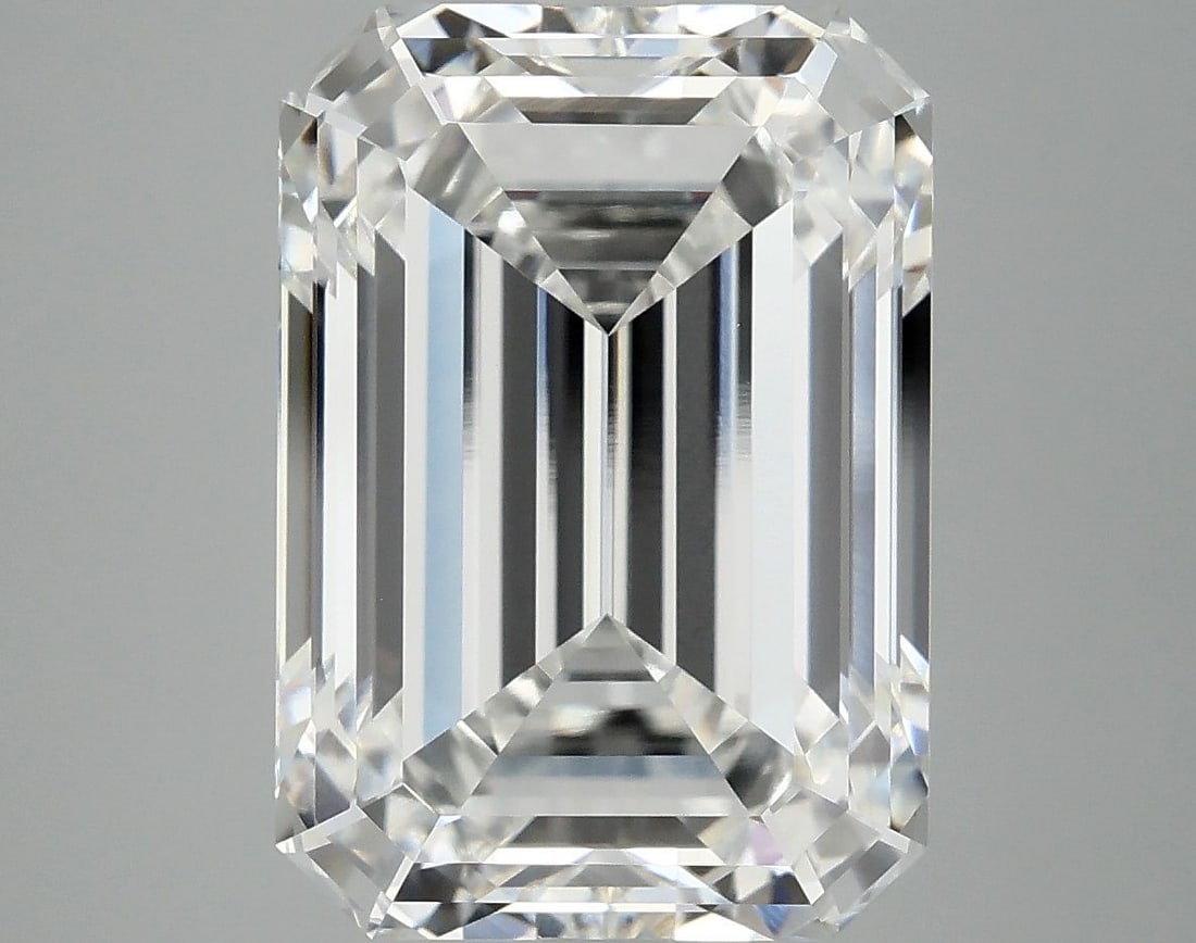 Loose Diamond - EMERALD 8.05ct F VVS2: Loose Diamond - EMERALD 8.05ct F VVS2 Source: This is a real non-mined Diamond that has been grown in a lab Shape: EMERALD Carats: 8.05 Color: F Clarity: VVS2 Certification: IGI Video: