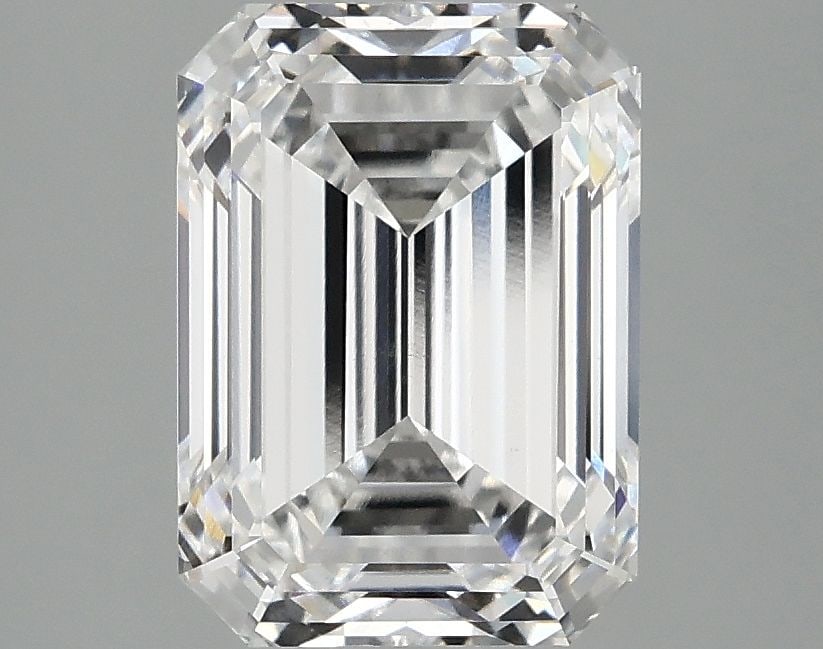 Loose Diamond - EMERALD 3.05ct D VS1: Loose Diamond - EMERALD 3.05ct D VS1 Source: This is a real non-mined Diamond that has been grown in a lab Shape: EMERALD Carats: 3.05 Color: D Clarity: VS1 Certification: IGI Video: Video Link The