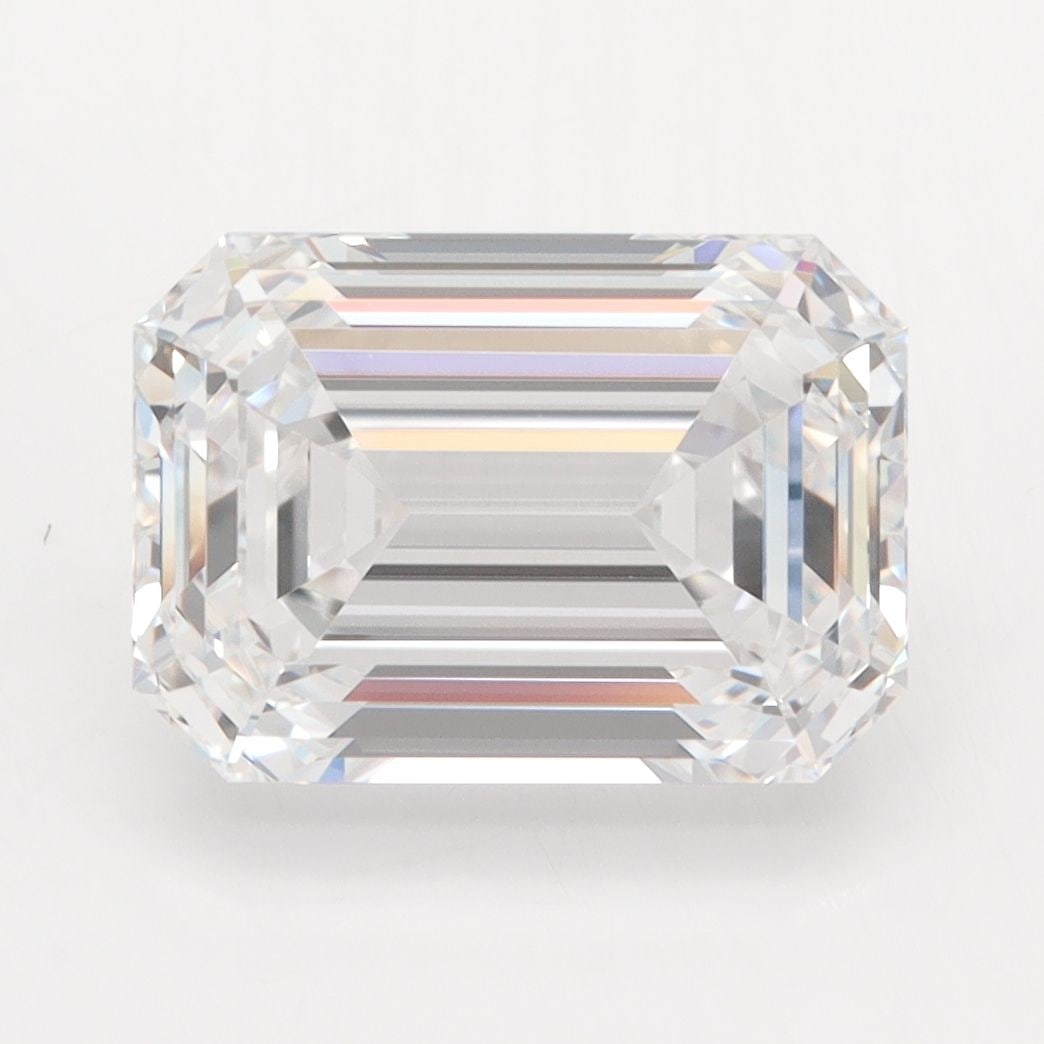 Loose Diamond - EMERALD 4.06ct D VVS1: Loose Diamond - EMERALD 4.06ct D VVS1 Source: This is a real non-mined Diamond that has been grown in a lab Shape: EMERALD Carats: 4.06 Color: D Clarity: VVS1 Certification: GIA Video: Video Link 