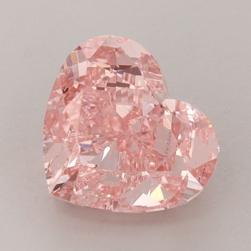 Loose Diamond - HEART 2.81ct Fancy Vivid Pink VS1: Loose Diamond - HEART 2.81ct Fancy Vivid Pink VS1 Source: This is a real non-mined Diamond that has been grown in a lab Shape: HEART Carats: 2.81 Color: Fancy Vivid Pink Certification: IGI Video: