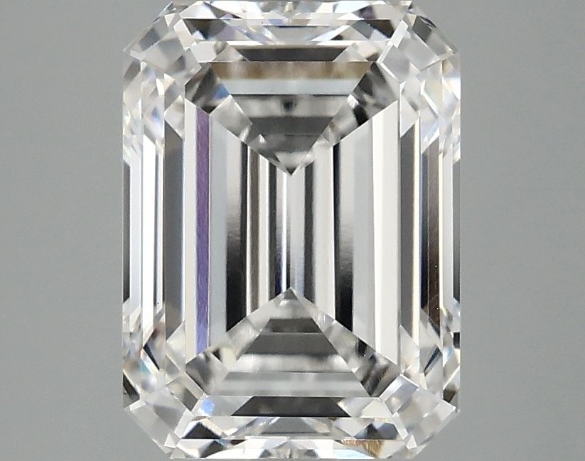 Loose Diamond - EMERALD 3.07ct E VS1: Loose Diamond - EMERALD 3.07ct E VS1 Source: This is a real non-mined Diamond that has been grown in a lab Shape: EMERALD Carats: 3.07 Color: E Clarity: VS1 Certification: IGI Video: