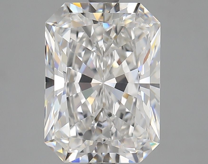 Loose Diamond - RADIANT 4.04ct E VS1: Loose Diamond - RADIANT 4.04ct E VS1 Source: This is a real non-mined Diamond that has been grown in a lab Shape: RADIANT Carats: 4.04 Color: E Clarity: VS1 Certification: GIA Video: