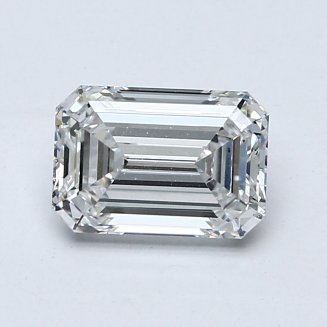 Loose Diamond - EMERALD 3.51ct E VVS2: Loose Diamond - EMERALD 3.51ct E VVS2 Source: This is a real non-mined Diamond that has been grown in a lab Shape: EMERALD Carats: 3.51 Color: E Clarity: VVS2 Certification: GIA Video: