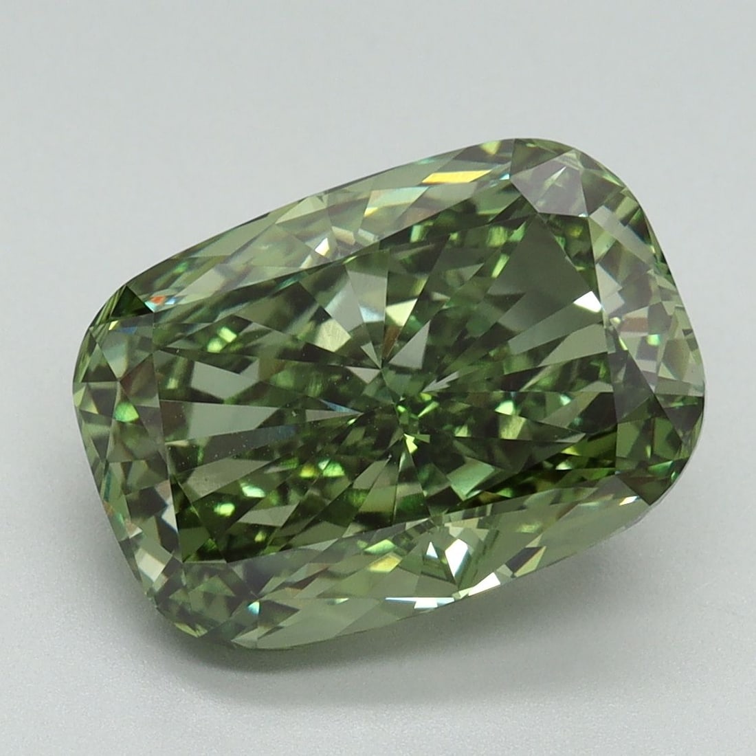 Loose Diamond - CUSHION BRILLIANT 5.03ct Fancy Vivid Green VS1: Loose Diamond - CUSHION BRILLIANT 5.03ct Fancy Vivid Green VS1 Source: This is a real non-mined Diamond that has been grown in a lab Shape: CUSHION BRILLIANT Carats: 5.03 Color: Fancy Vivid Green Cert