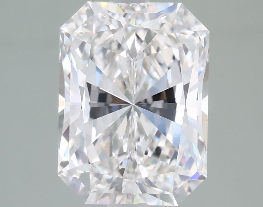 Loose Diamond - RADIANT 2.07ct E VVS2: Loose Diamond - RADIANT 2.07ct E VVS2 Source: This is a real non-mined Diamond that has been grown in a lab Shape: RADIANT Carats: 2.07 Color: E Clarity: VVS2 Certification: IGI Video: