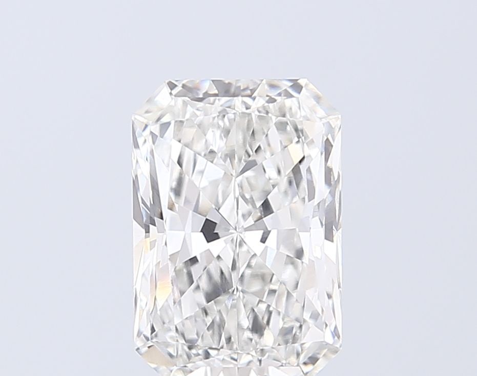 Loose Diamond - RADIANT 3.1ct F VVS2: Loose Diamond - RADIANT 3.1ct F VVS2 Source: This is a real non-mined Diamond that has been grown in a lab Shape: RADIANT Carats: 3.1 Color: F Clarity: VVS2 Certification: IGI Video: Video Link The