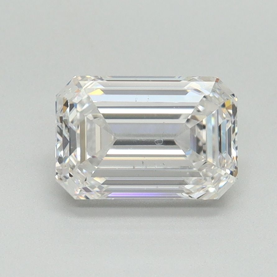 Loose Diamond - EMERALD 1.52ct E VS2: Loose Diamond - EMERALD 1.52ct E VS2 Source: This is a real non-mined Diamond that has been grown in a lab Shape: EMERALD Carats: 1.52 Color: E Clarity: VS2 Certification: NONE Video: