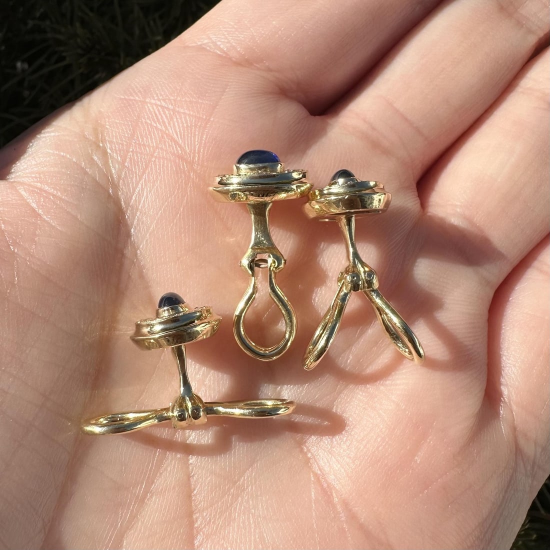 18k Yellow Gold Sapphire Diamond Cabochon Cufflink and Shirt Stud Set - 13