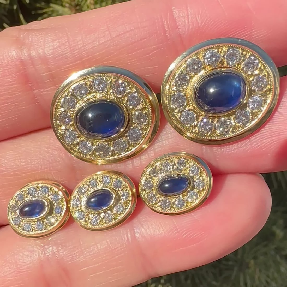 18k Yellow Gold Sapphire Diamond Cabochon Cufflink and Shirt Stud Set - 2