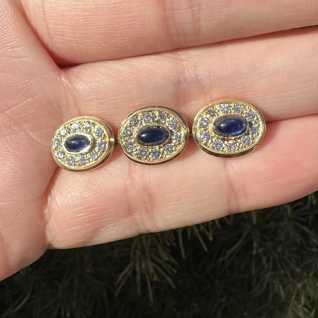 18k Yellow Gold Sapphire Diamond Cabochon Cufflink and Shirt Stud Set - 3