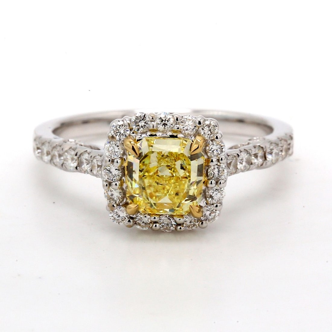 Loose Diamond - ROUND 10.01ct O-P I1: Loose Diamond - ROUND 10.01ct O-P I1 Source: Natural Shape: ROUND Carats: 10.01 Color: O-P Certification: GIA The Diamond Depot Guarantee: All items in this auction are guaranteed to be 100% authentic