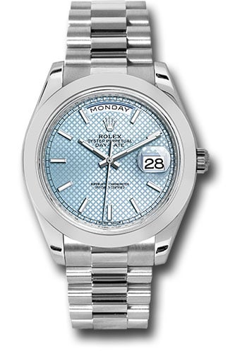 Ice Blue Diagonal Motif Dial Rolex 228206 Day-Date 40 President 2019: Ice Blue Diagonal Motif Dial Rolex 228206 Day-Date 40 President 2019 This Rolex Day-Date 40 features an ice blue diagonal motif index dial and a smooth bezel. It is paired with the iconic President br