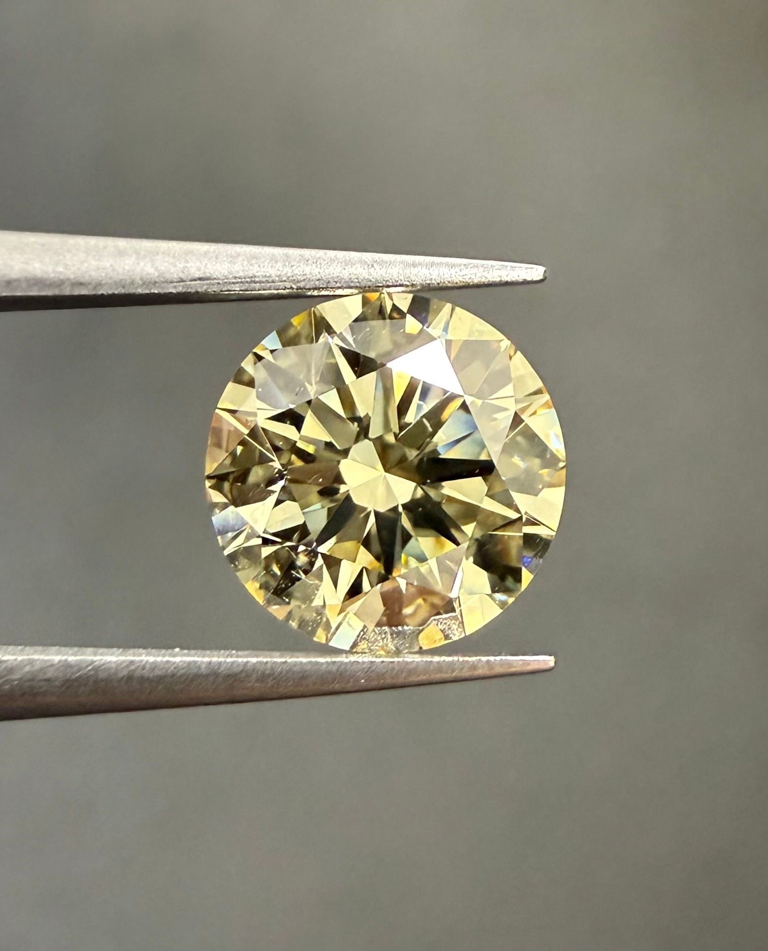 Loose Diamond - ROUND 1.52ct S-T SI2 (1 of 1)