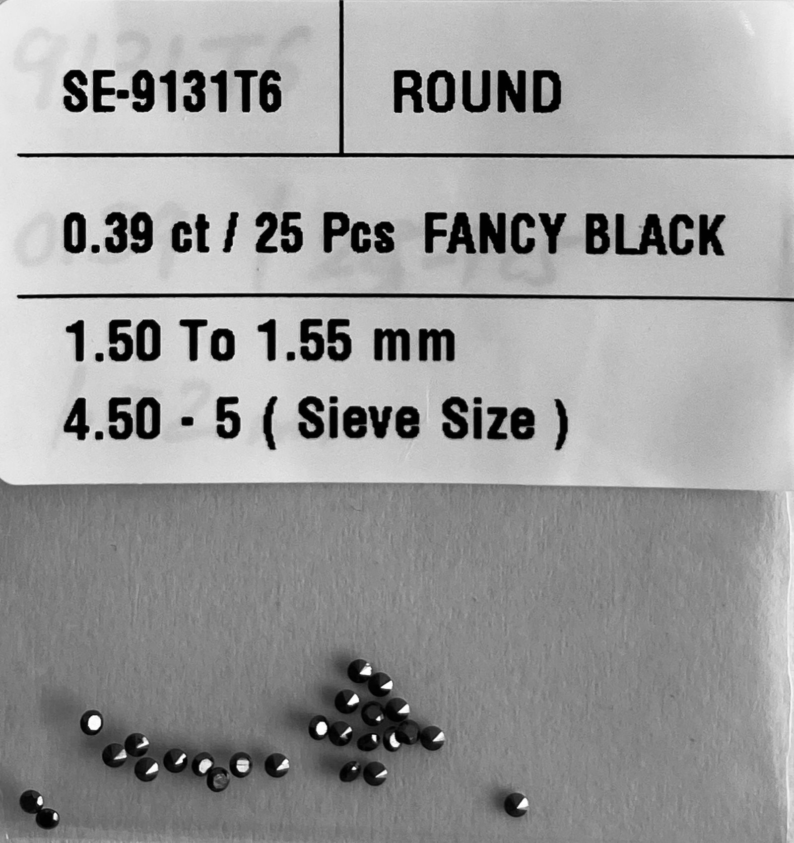 Loose Diamond - ROUND 0.39ct Fancy Black VVS2: Loose Diamond - ROUND 0.39ct Fancy Black VVS2 Source: Natural Shape: ROUND Carats: 0.39 Color: Fancy Black Certification: NONE The Diamond Depot Guarantee: All items in this auction are guaranteed to