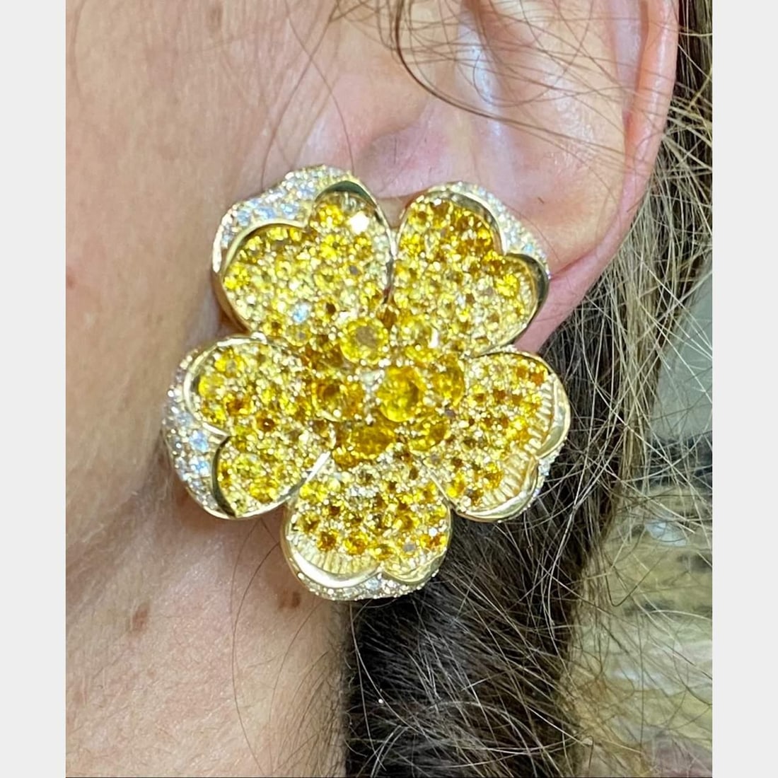 18K Yellow Gold Earrings with 300 Yellow Sapphires and Diamonds: 18K Yellow Gold Earrings with 300 Yellow Sapphires and Diamonds These stunning 18K Yellow Gold earrings are adorned with approximately 300 vibrant yellow sapphires, collectively weighing about 30.00 C