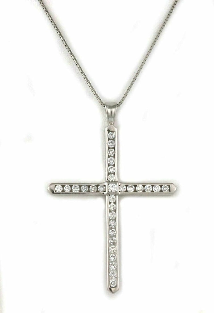 Vintage Platinum Cross Pendant Necklace with 1.50ct Diamond Accent (1 of 6)