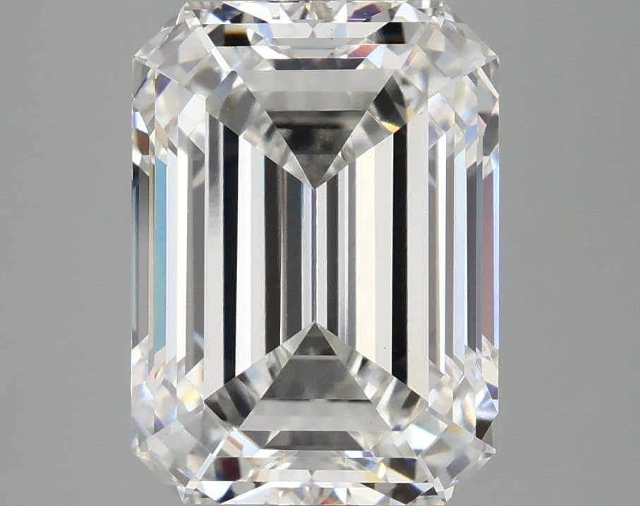 Loose Diamond - EMERALD 4.09ct F VS1: Loose Diamond - EMERALD 4.09ct F VS1 Source: This is a real non-mined Diamond that has been grown in a lab Shape: EMERALD Carats: 4.09 Color: F Clarity: VS1 Certification: IGI Video: Video Link The