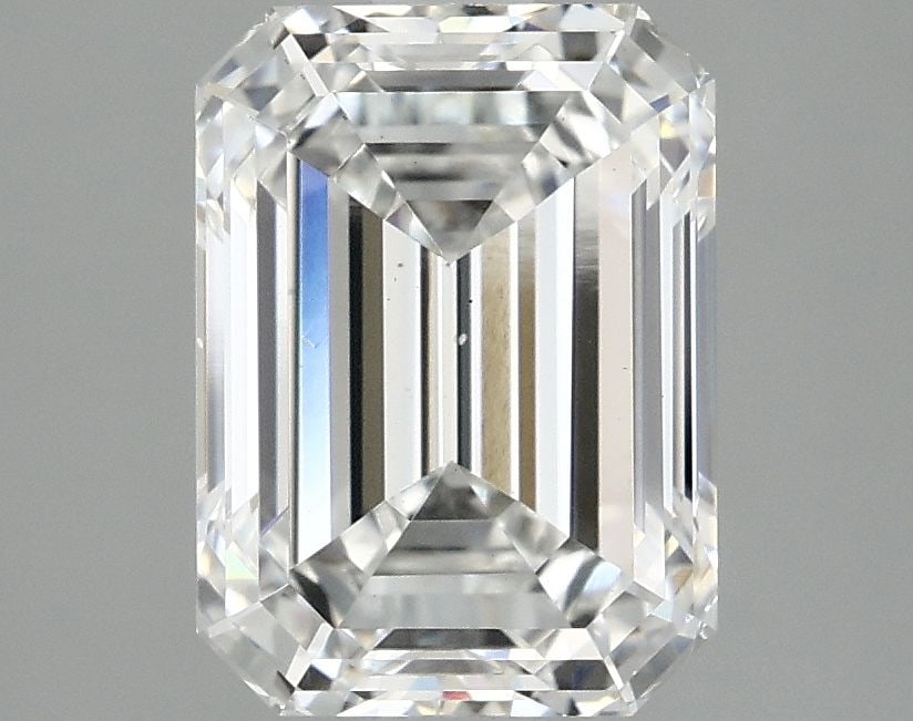 Loose Diamond - EMERALD 3.01ct E VS2: Loose Diamond - EMERALD 3.01ct E VS2 Source: This is a real non-mined Diamond that has been grown in a lab Shape: EMERALD Carats: 3.01 Color: E Clarity: VS2 Certification: IGI Video: