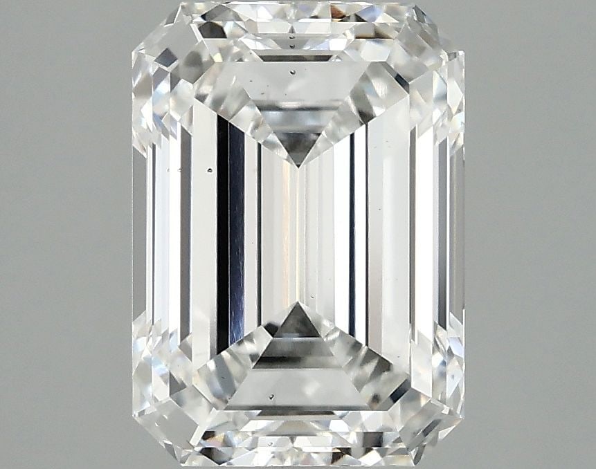 Loose Diamond - EMERALD 3.09ct E VS2: Loose Diamond - EMERALD 3.09ct E VS2 Source: This is a real non-mined Diamond that has been grown in a lab Shape: EMERALD Carats: 3.09 Color: E Clarity: VS2 Certification: IGI Video: