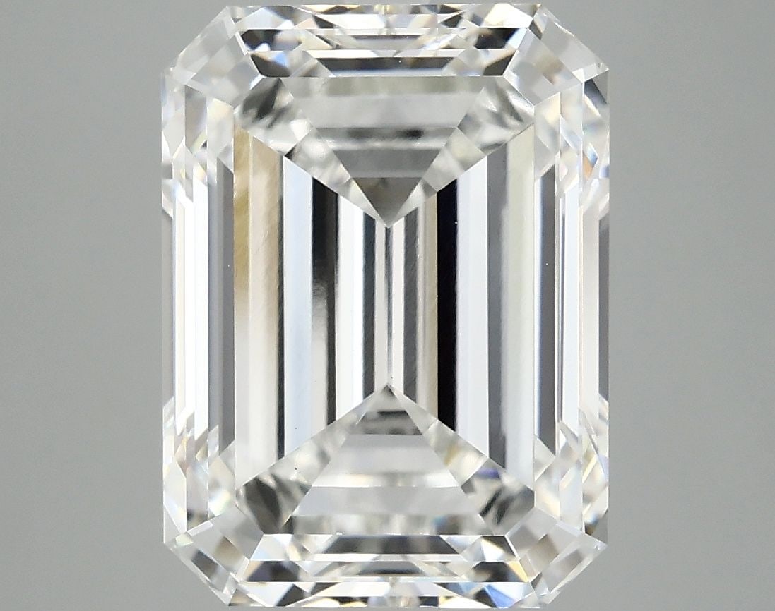 Loose Diamond - EMERALD 7.04ct F VS1: Loose Diamond - EMERALD 7.04ct F VS1 Source: This is a real non-mined Diamond that has been grown in a lab Shape: EMERALD Carats: 7.04 Color: F Clarity: VS1 Certification: IGI Video: