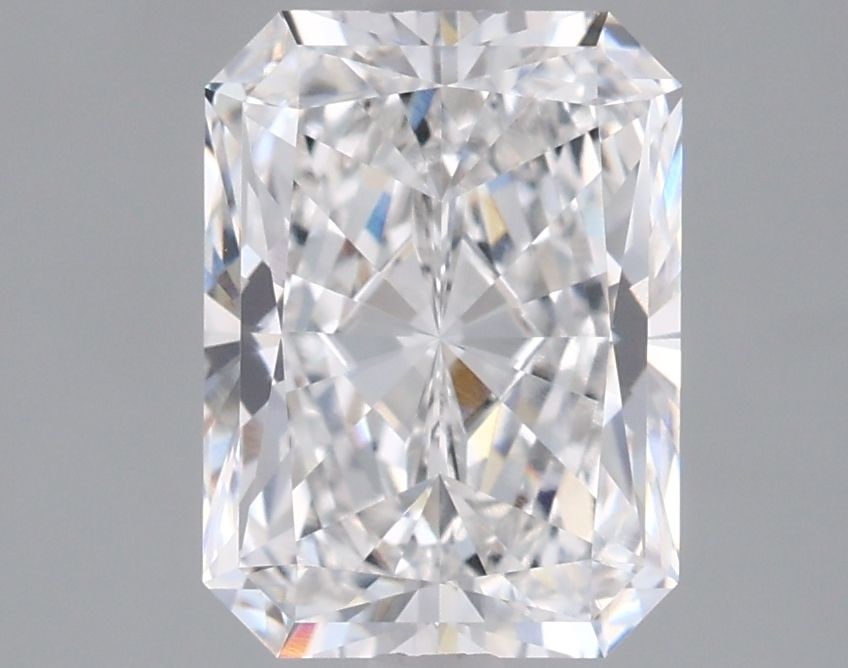 Loose Diamond - RADIANT 2.03ct E VVS1: Loose Diamond - RADIANT 2.03ct E VVS1 Source: This is a real non-mined Diamond that has been grown in a lab Shape: RADIANT Carats: 2.03 Color: E Clarity: VVS1 Certification: IGI Video: