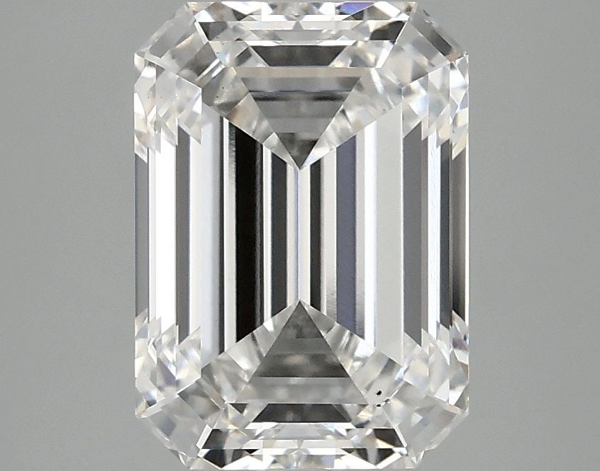 Loose Diamond - EMERALD 3.1ct E VS2: Loose Diamond - EMERALD 3.1ct E VS2 Source: This is a real non-mined Diamond that has been grown in a lab Shape: EMERALD Carats: 3.1 Color: E Clarity: VS2 Certification: IGI Video: