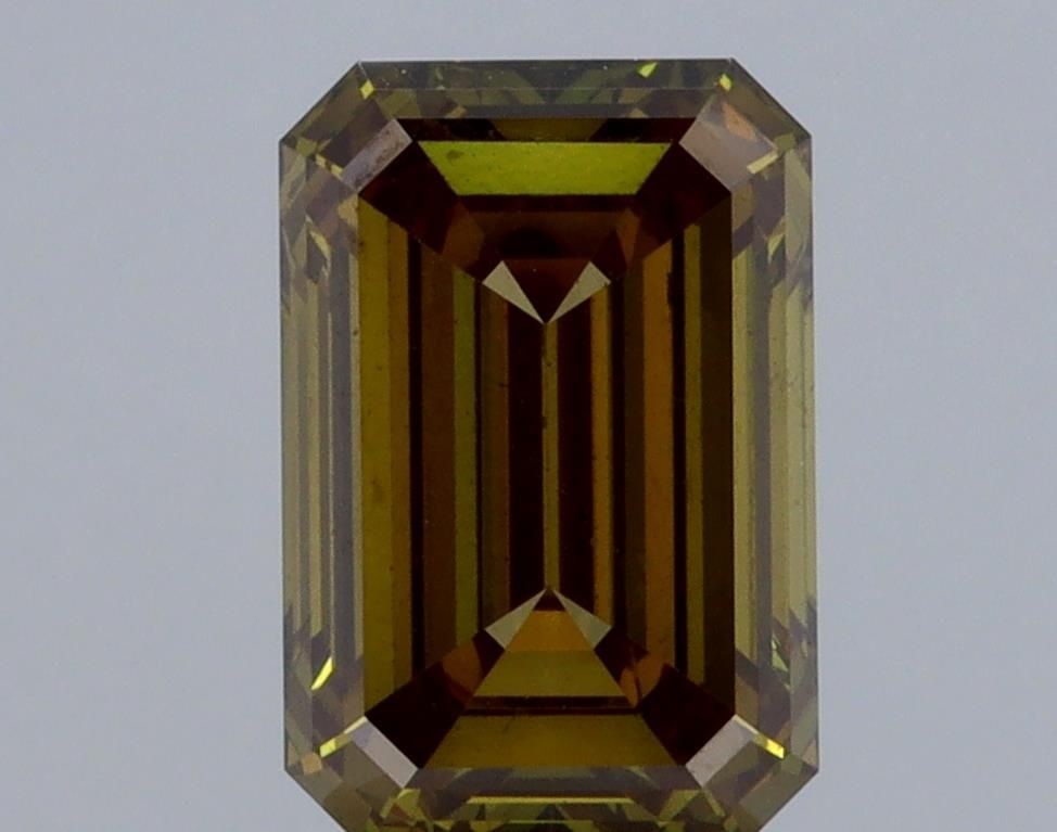 Loose Diamond - EMERALD 2.18ct Brown VS1: Loose Diamond - EMERALD 2.18ct Brown VS1 Source: This is a real non-mined Diamond that has been grown in a lab Shape: EMERALD Carats: 2.18 Color: Brown Certification: NONE Video: Video Link The