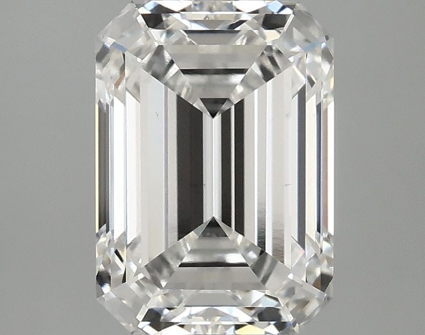 Loose Diamond - EMERALD 3.1ct E VS1: Loose Diamond - EMERALD 3.1ct E VS1 Source: This is a real non-mined Diamond that has been grown in a lab Shape: EMERALD Carats: 3.1 Color: E Clarity: VS1 Certification: IGI Video: