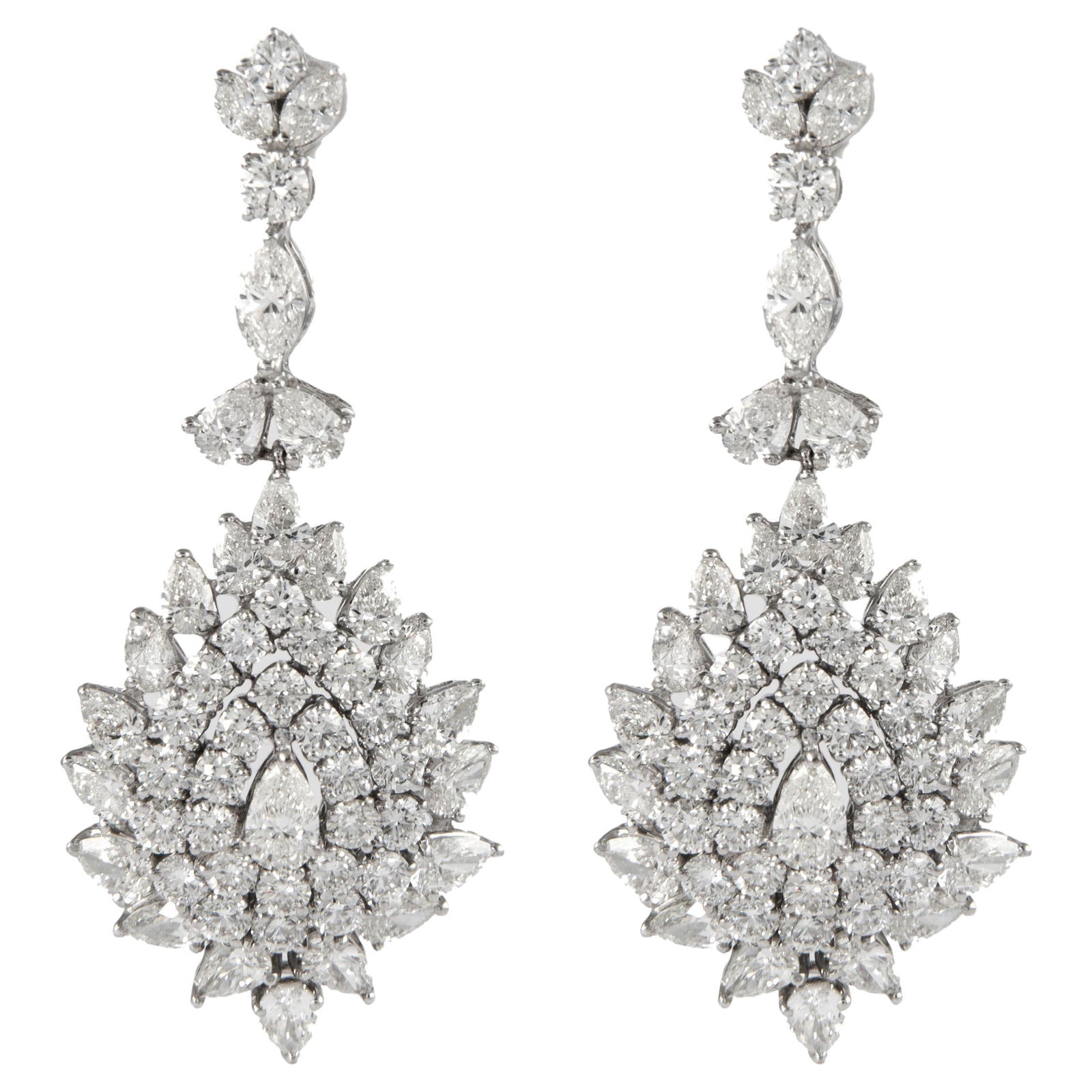 Vintage 15.75ct Diamond Chandelier Earrings in 18k White Gold (1 of 6)