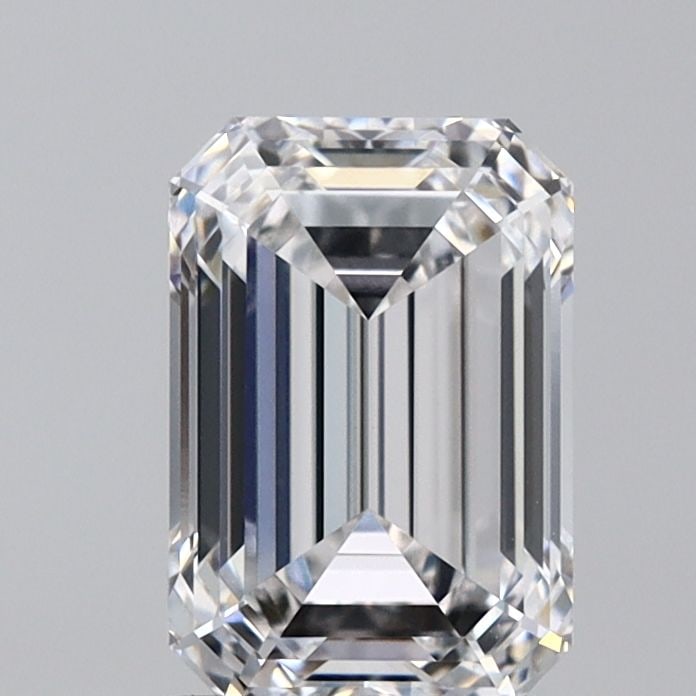 Loose Diamond - EMERALD 2.07ct E VS1: Loose Diamond - EMERALD 2.07ct E VS1 Source: This is a real non-mined Diamond that has been grown in a lab Shape: EMERALD Carats: 2.07 Color: E Clarity: VS1 Certification: IGI Video: