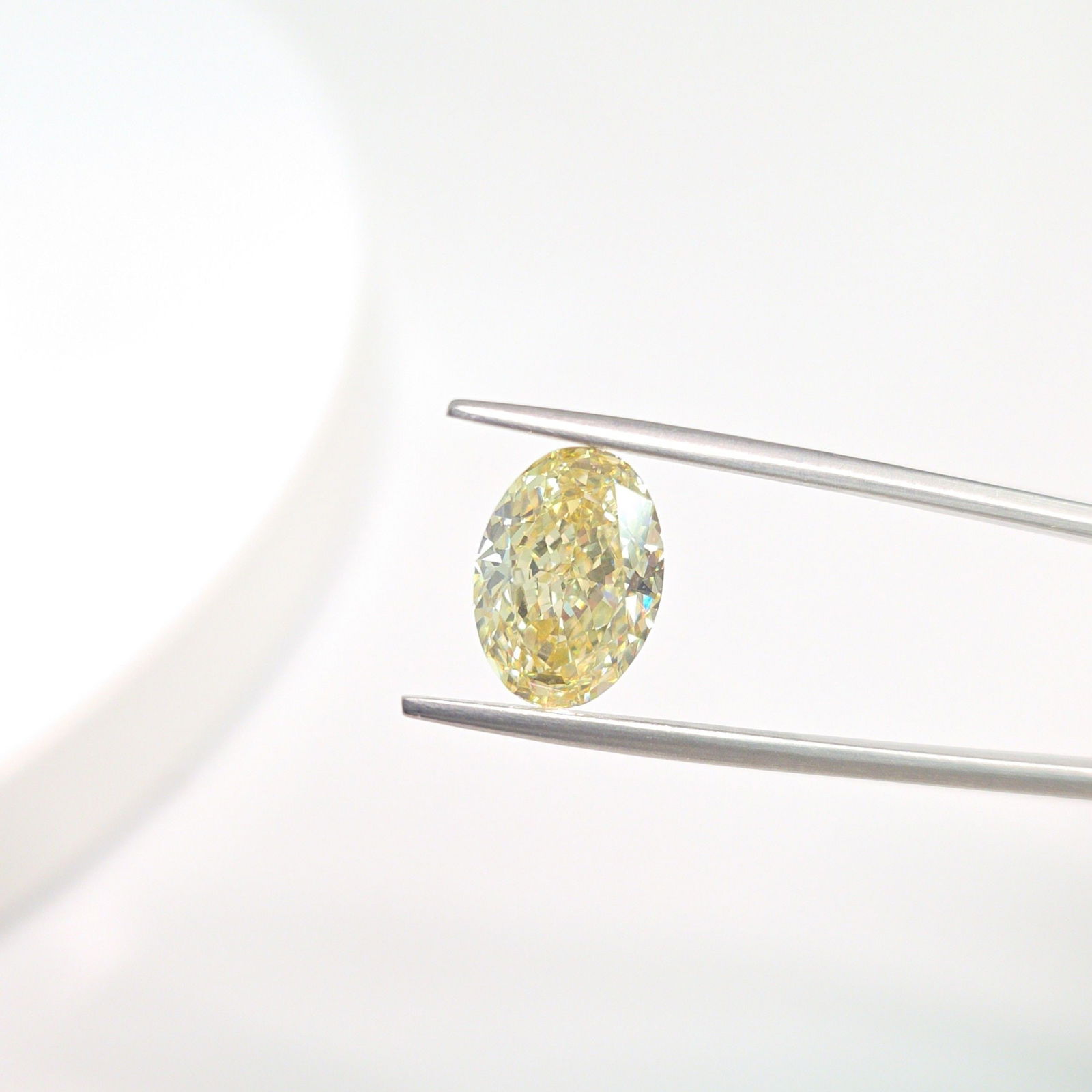 Loose Diamond - OVAL 4.08ct Fancy Yellow VVS2 (1 of 1)