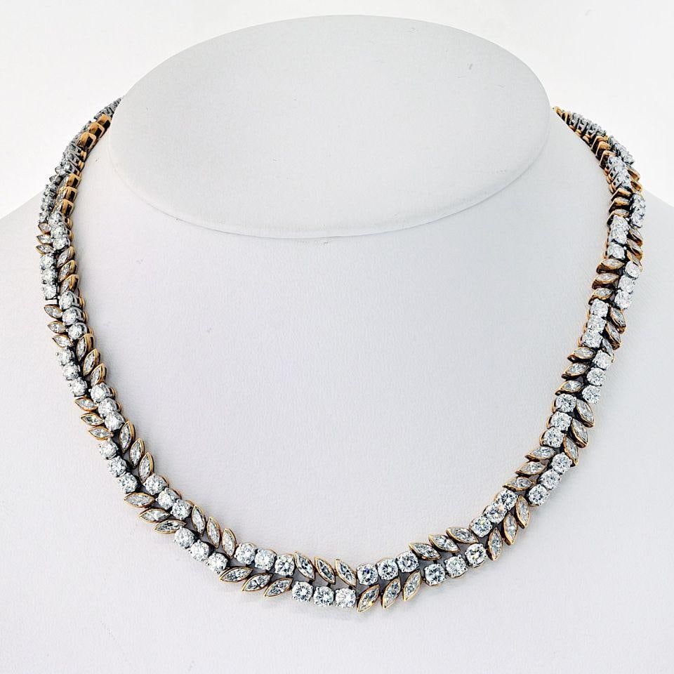 French 18K Yellow Gold 32 Carat Diamond Necklace with Box Clasp (1 of 4)