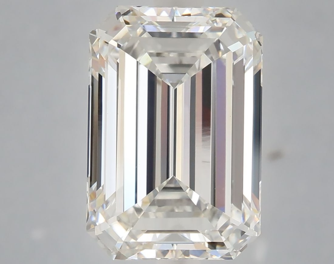 Loose Diamond - EMERALD 6.09ct F VVS2: Loose Diamond - EMERALD 6.09ct F VVS2 Source: This is a real non-mined Diamond that has been grown in a lab Shape: EMERALD Carats: 6.09 Color: F Clarity: VVS2 Certification: IGI Video: