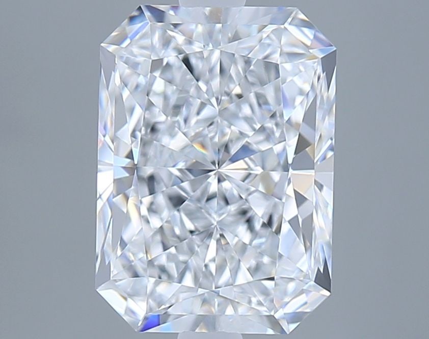 Loose Diamond - RADIANT 2.85ct D VVS2: Loose Diamond - RADIANT 2.85ct D VVS2 Source: This is a real non-mined Diamond that has been grown in a lab Shape: RADIANT Carats: 2.85 Color: D Clarity: VVS2 Certification: GIA Video: