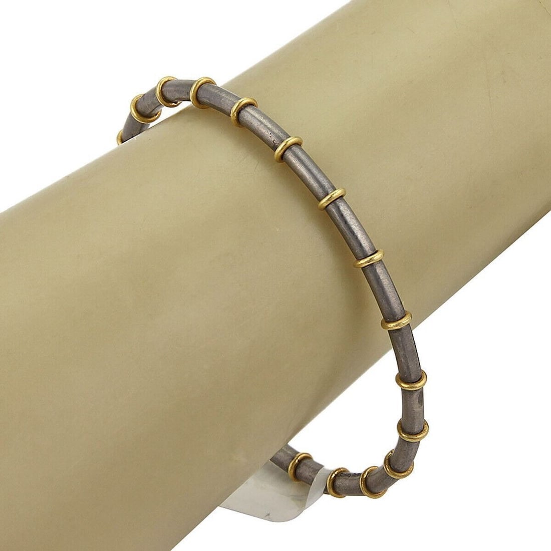 Sterling Silver Bangle Bracelet with 24k Gold Overlay by Gurhan Midnight: Sterling Silver Bangle Bracelet with 24k Gold Overlay by Gurhan Midnight This Gurhan Midnight bangle bracelet features a base of dark sterling silver with a 24k gold overlay, offering a refined and el