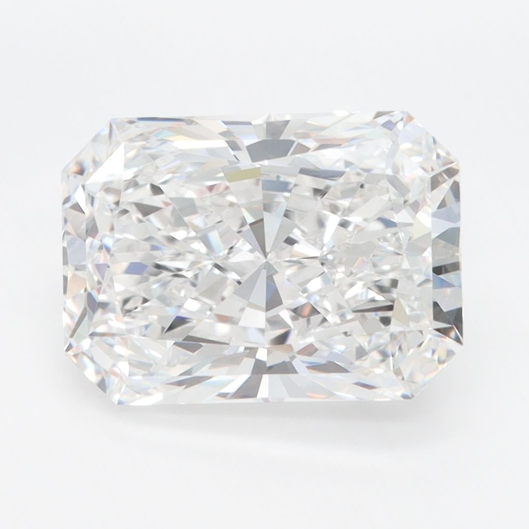 Loose Diamond - RADIANT 4.04ct E VVS1: Loose Diamond - RADIANT 4.04ct E VVS1 Source: This is a real non-mined Diamond that has been grown in a lab Shape: RADIANT Carats: 4.04 Color: E Clarity: VVS1 Certification: GIA Video: Video Link 