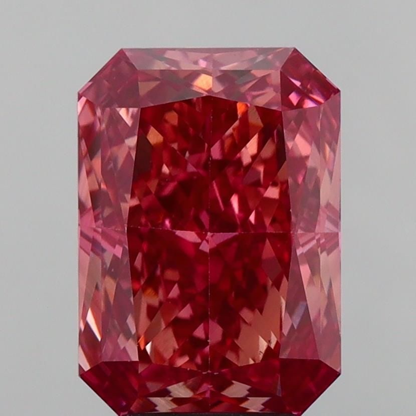 Loose Diamond - RADIANT 4.24ct Fancy Vivid Pink VVS2: Loose Diamond - RADIANT 4.24ct Fancy Vivid Pink VVS2 Source: This is a real non-mined Diamond that has been grown in a lab Shape: RADIANT Carats: 4.24 Color: Fancy Vivid Pink Certification: IGI