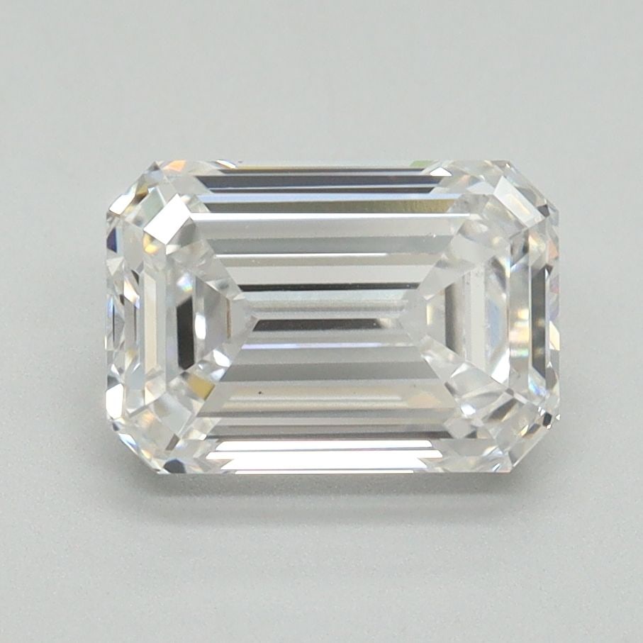 Loose Diamond - EMERALD 2.06ct E VS1: Loose Diamond - EMERALD 2.06ct E VS1 Source: This is a real non-mined Diamond that has been grown in a lab Shape: EMERALD Carats: 2.06 Color: E Clarity: VS1 Certification: NONE Video: