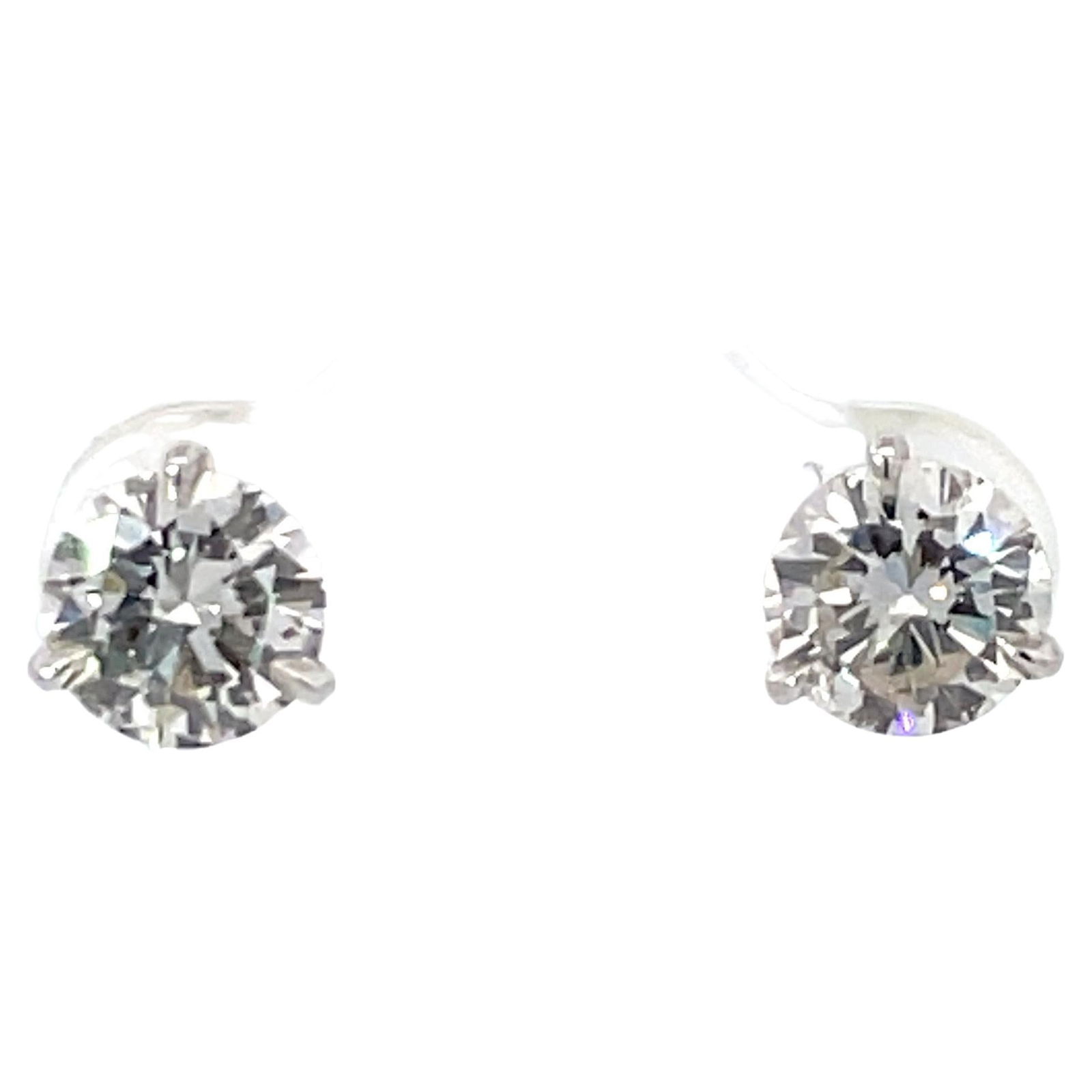 GIA Certified 2.10ct Diamond Stud Earrings 18k White Gold Contemporary: GIA Certified 2.10ct Diamond Stud Earrings 18k White Gold Contemporary Elevate your elegance with these stunning GIA Certified Diamond Stud Earrings. Featuring a total weight of 2.10 carats, these ear