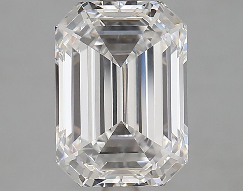 Loose Diamond - EMERALD 3.2ct D VVS1: Loose Diamond - EMERALD 3.2ct D VVS1 Source: This is a real non-mined Diamond that has been grown in a lab Shape: EMERALD Carats: 3.2 Color: D Clarity: VVS1 Certification: GIA Video: Video Link The