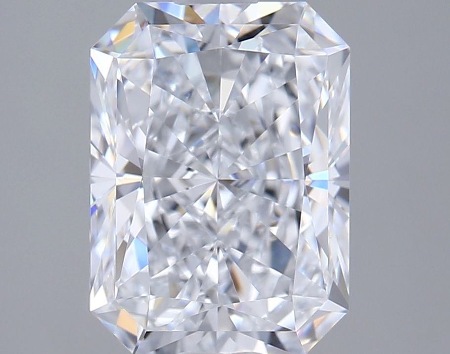 Loose Diamond - RADIANT 2.01ct D VVS2: Loose Diamond - RADIANT 2.01ct D VVS2 Source: This is a real non-mined Diamond that has been grown in a lab Shape: RADIANT Carats: 2.01 Color: D Clarity: VVS2 Certification: IGI Video: Video Link 