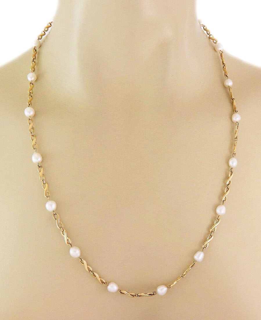 24 Inch Pearl Chain Necklace with 18k Yellow Gold Infinity Links by Mikimoto: 24 Inch Pearl Chain Necklace with 18k Yellow Gold Infinity Links by Mikimoto This Mikimoto Infinity Link necklace features lustrous pearls set in 18k yellow gold. Measuring 24 inches in length, the ch