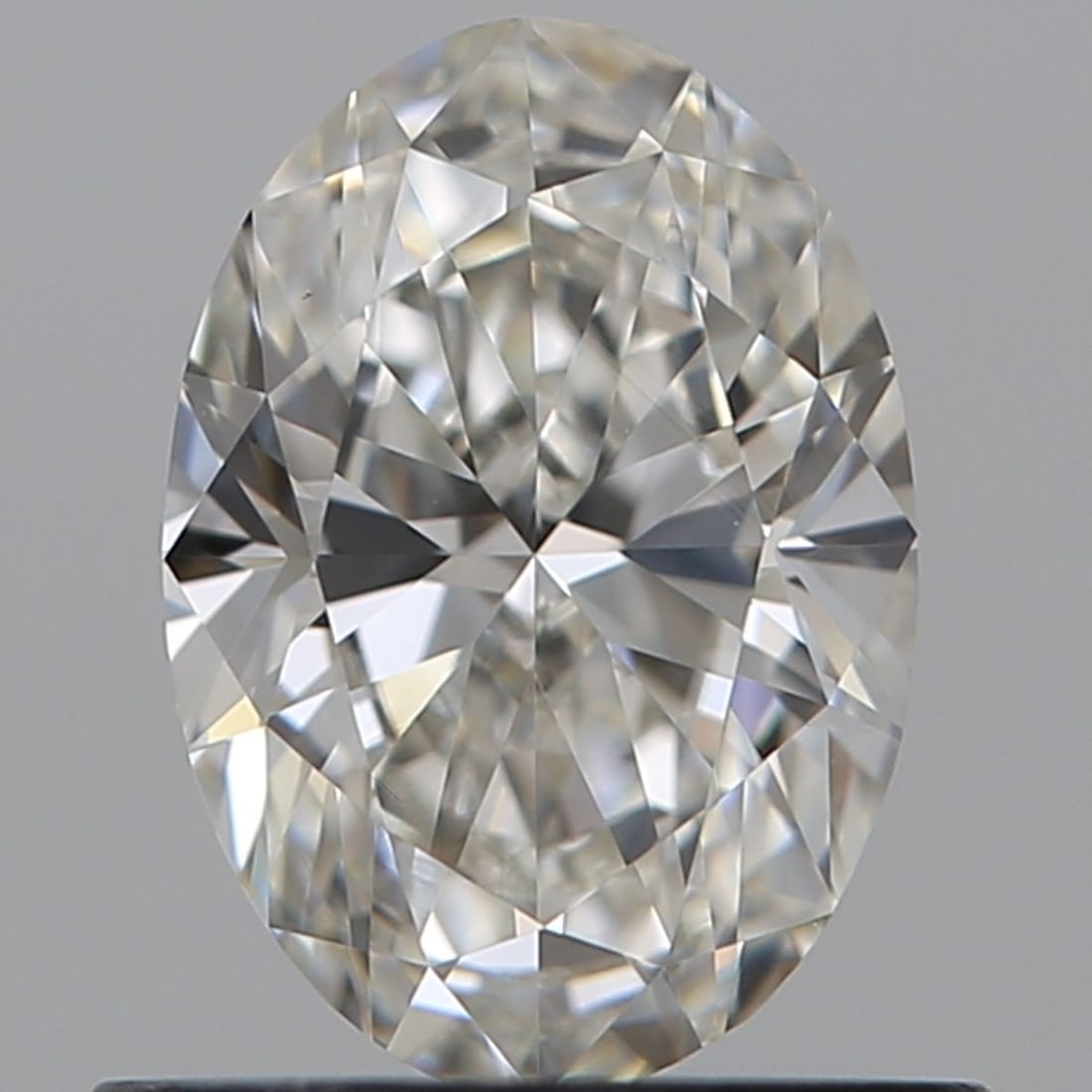 Loose Diamond - OVAL 0.7ct I VVS2: Loose Diamond - OVAL 0.7ct I VVS2 Source: Natural Shape: OVAL Carats: 0.7 Color: I Clarity: VVS2 Certification: GIA Video: